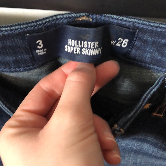 Hollister Super Skinny Jeans - Picture 3 of 3